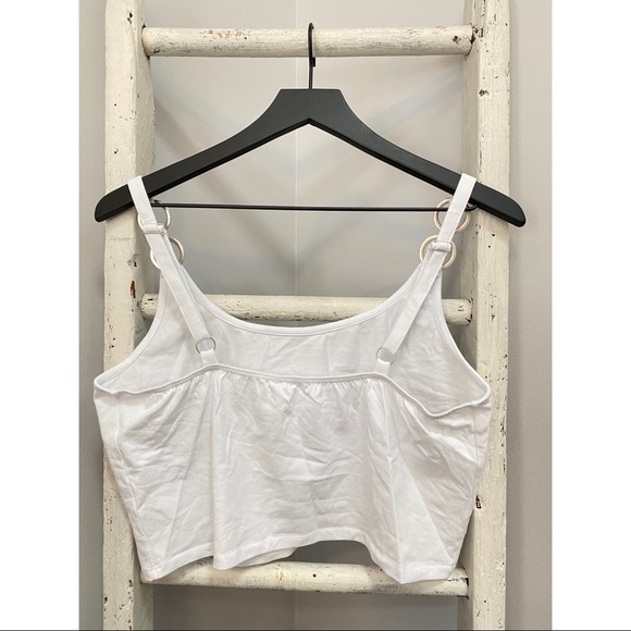 Venus White Crop Top - Picture 2 of 4